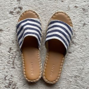 Striped slides